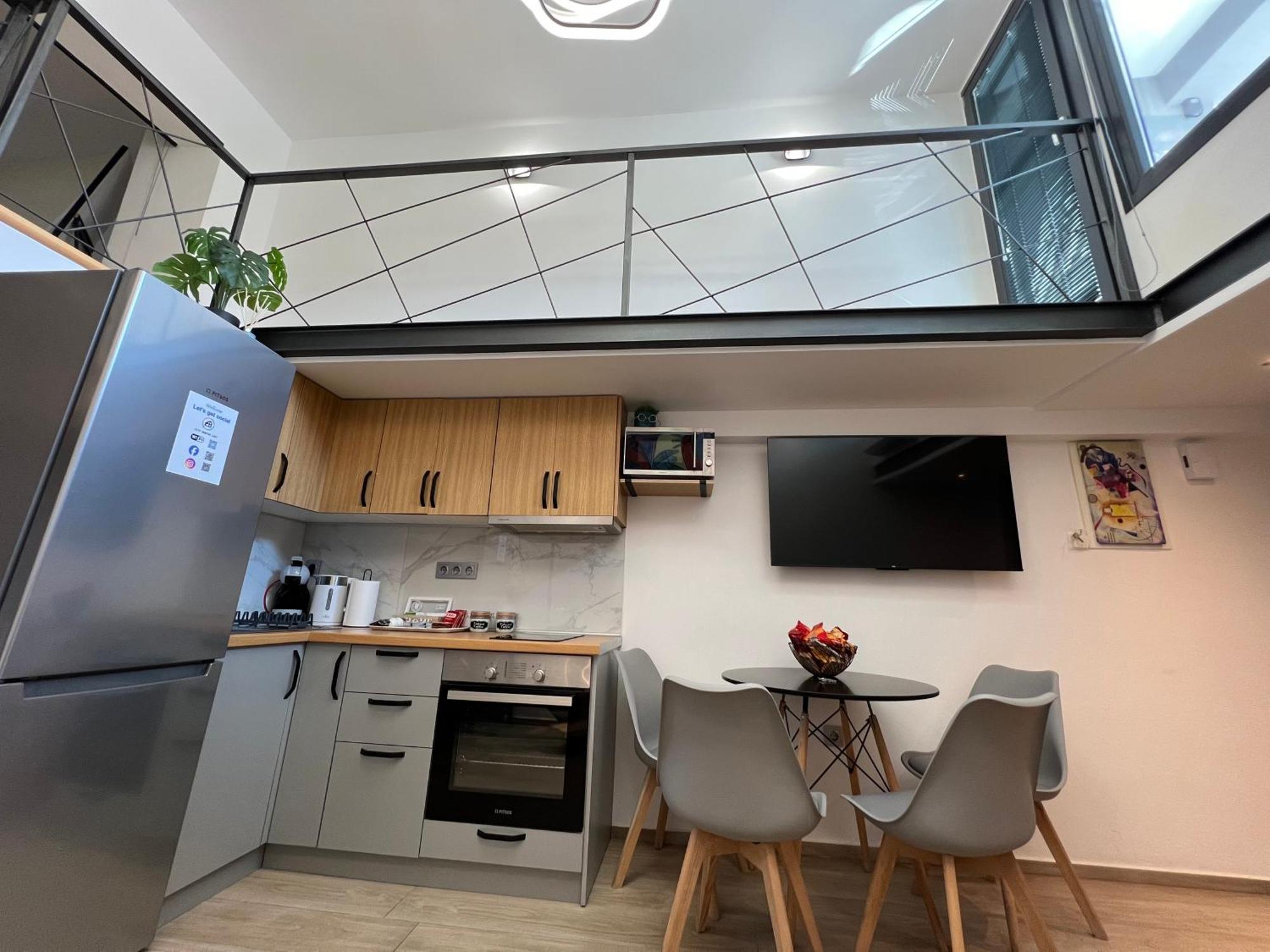 City Center Loft With Private Parking Kavála Eksteriør bilde