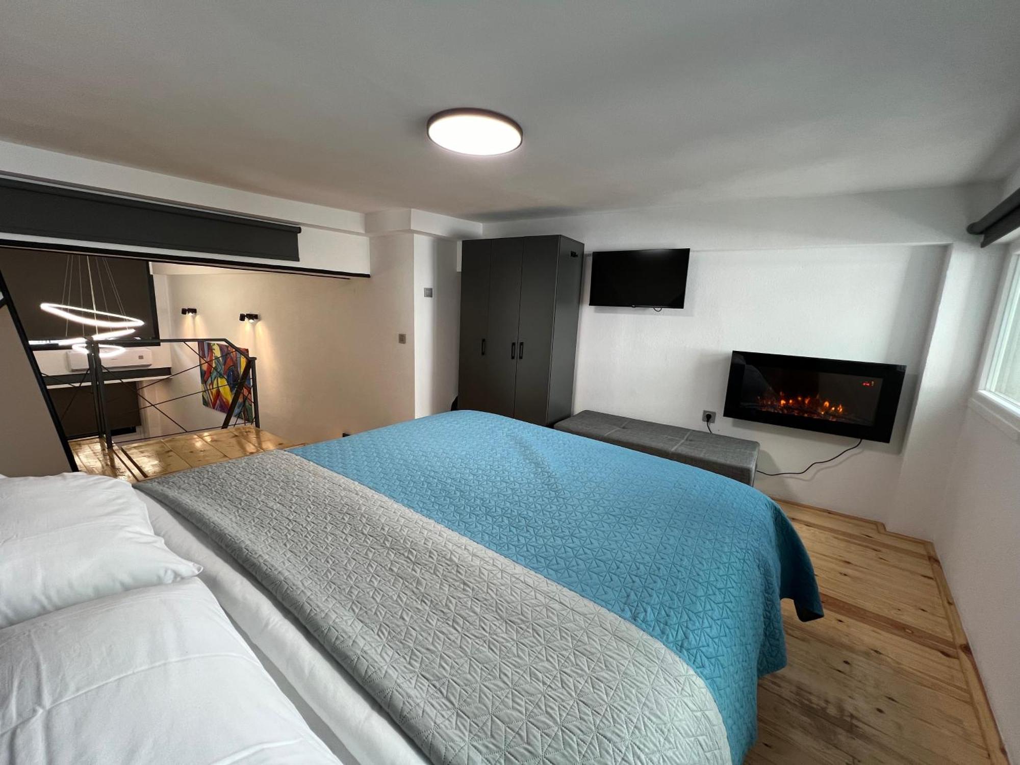 City Center Loft With Private Parking Kavála Eksteriør bilde